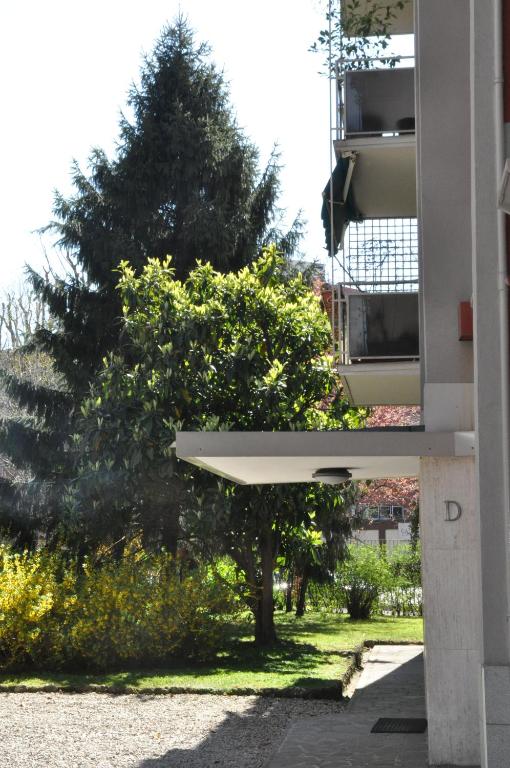 MiCo GARDEN VIEW CITYLIFE EXECUTIVE APARTMENT - 3