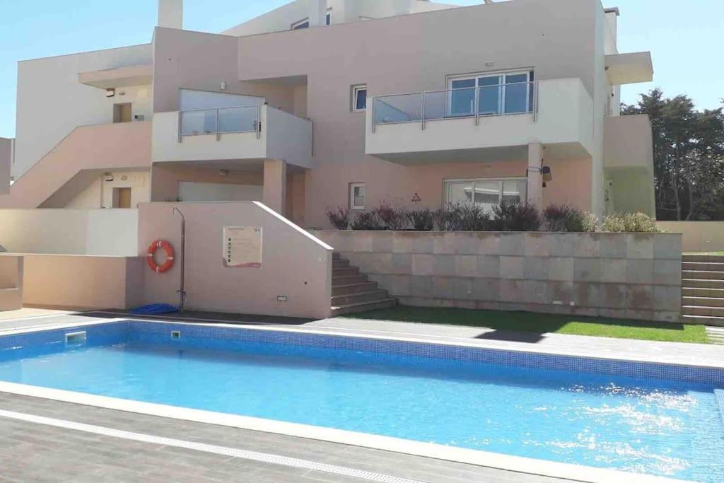 Burgau 2floor appt in condominium w/ shared pool, Burgau
