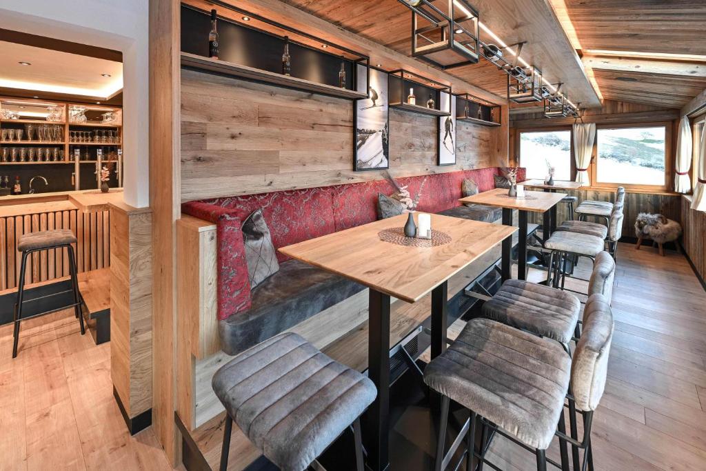 Hotel Sonnfeld — Hotel in Hinterstoder