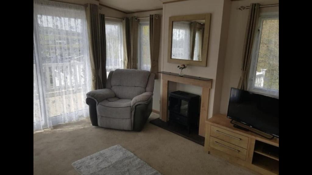 Large and comfortable, stylish caravan., Bembridge