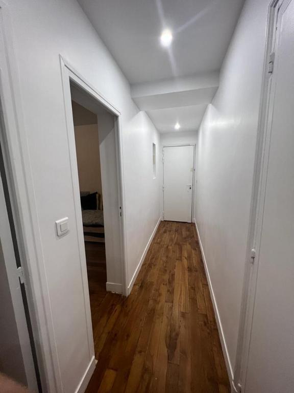 New Entiry apartment-Private rooms in Paris - 3