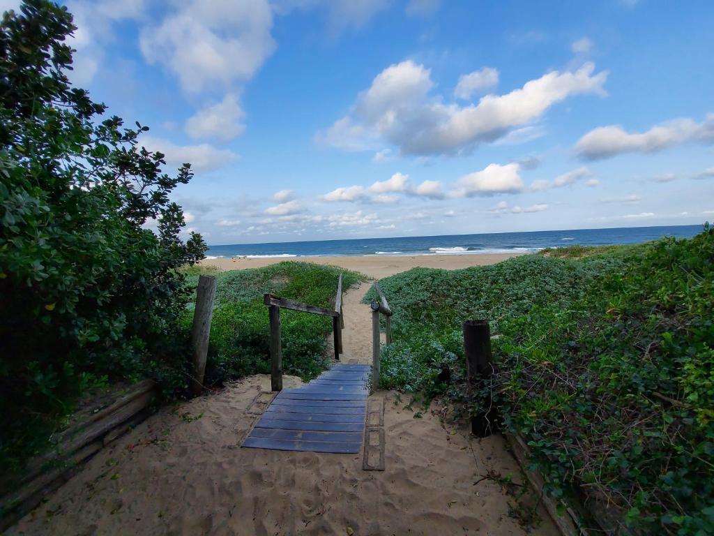 3 Ocean Breeze, Warner Beach