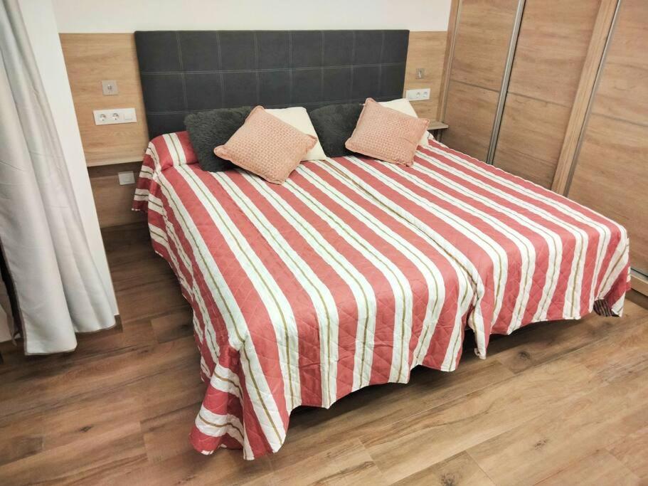Loft La Calahorra del Bere con posibilidad de aparcamiento Pregunta por el PACK MÁS AMOR - 4