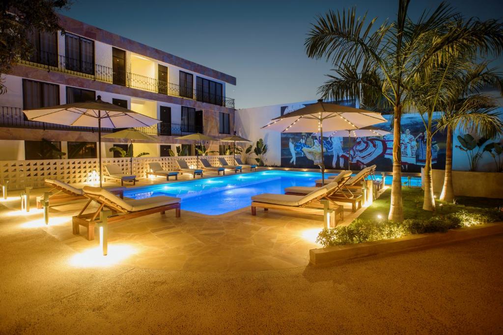 Hotel Camino Del Sol - 1