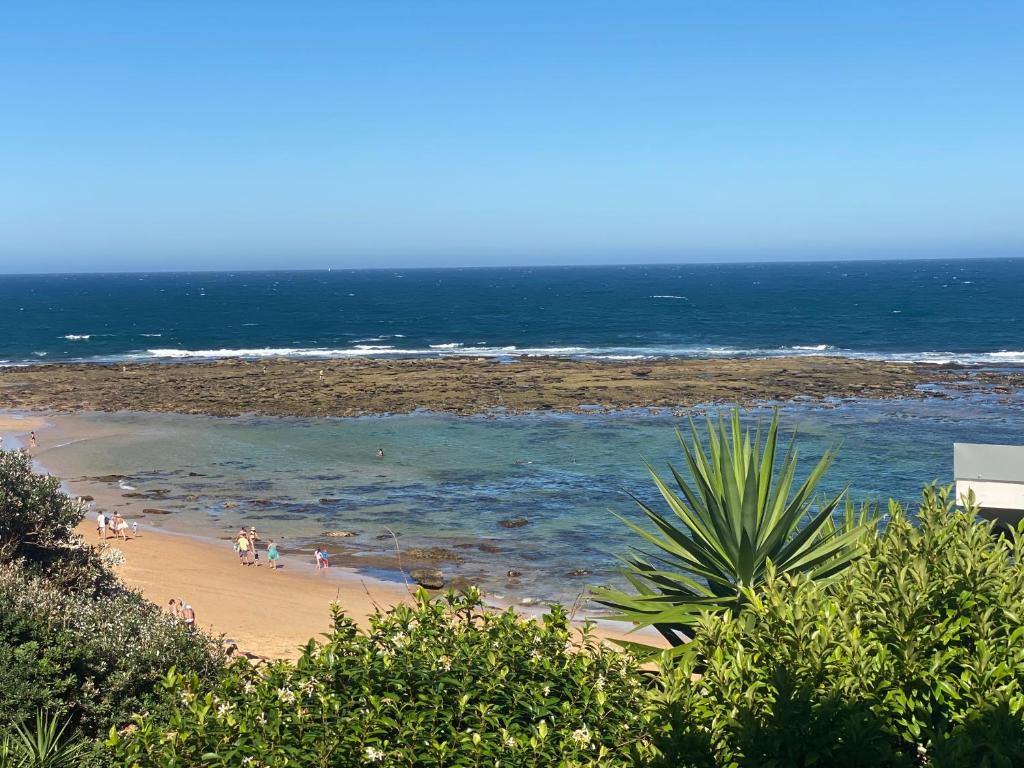 Beach bungalow on the ocean. — Hotel in Central Coast