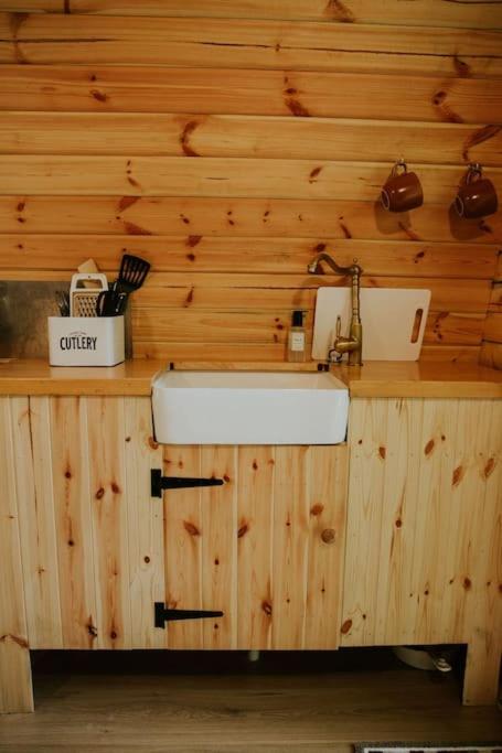 Willow Cabin photo 4
