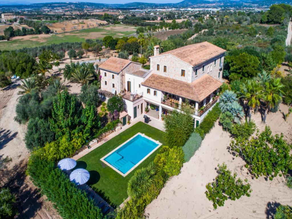 Can Corem de Son Moix - Luxurious 6-bedroom villa just 10 minutes from the beach - 3
