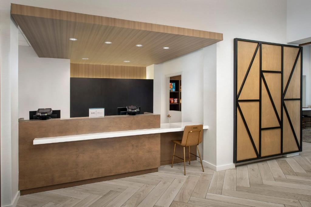 Staybridge Suites San Antonio Airport photo