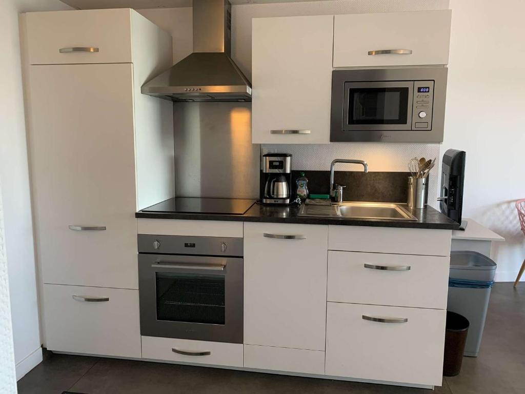 Superbe T3 refait à neuf avec balcon, vue mer et WiFi à Perros-Guirec - FR-1-368-60 - 2