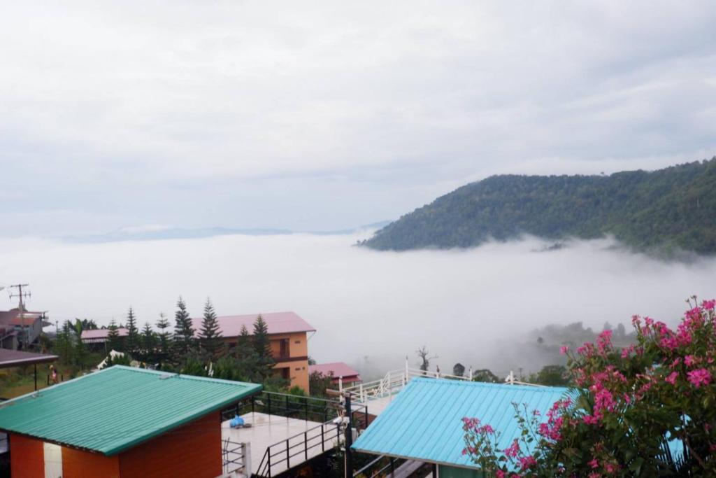 Khao Kho Tree Top Resort photo