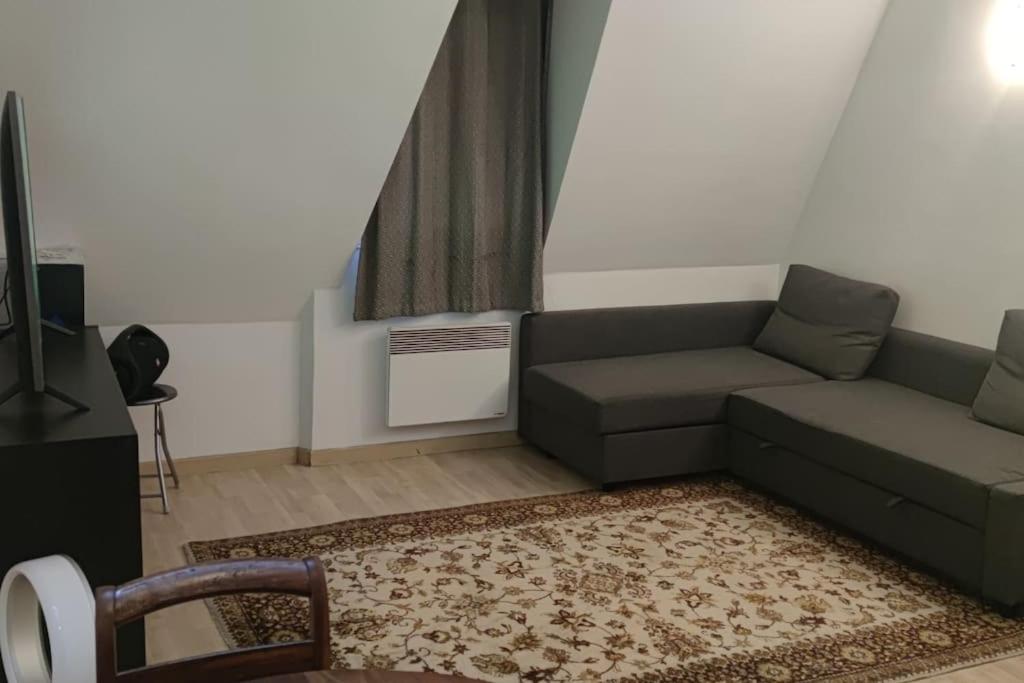 Cosy Studio Paris Ternes Near Palais de Congrès - 2