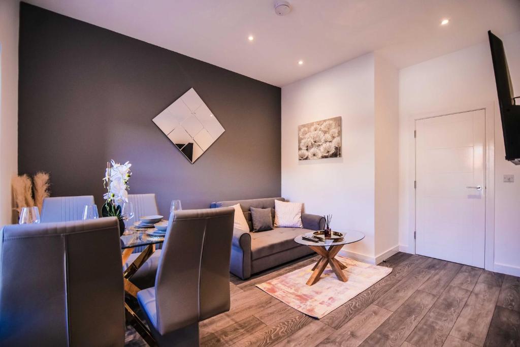 Apartment 2 - The Crescent, York