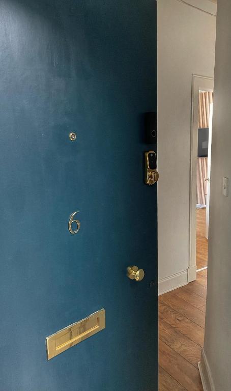 1 Bed Apartment on Leith Walk, Edinburgh photo 6