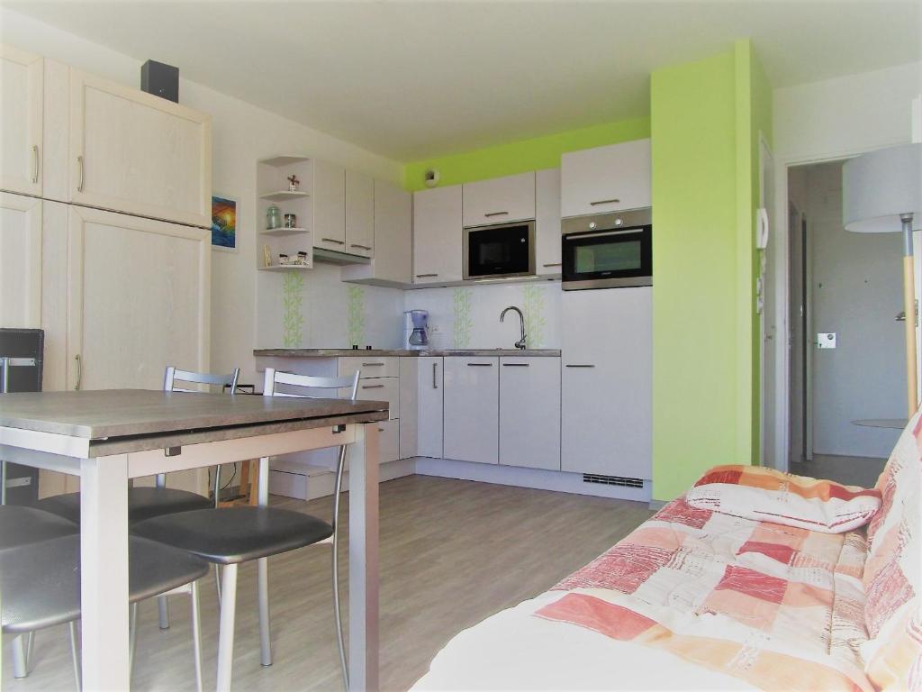 Studio cosy avec balcon face à la plage - Les Sables-d'Olonne - FR-1-197-275 - 4