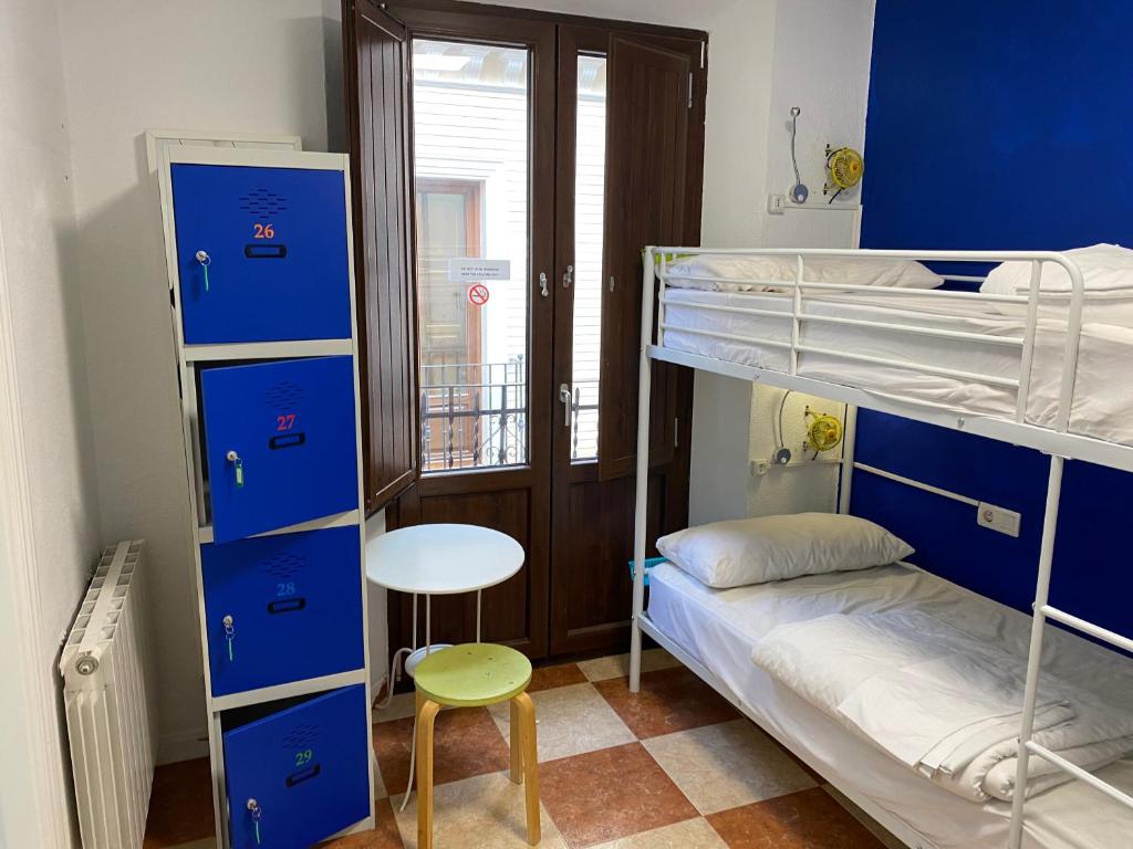 Bed in 4-Bed Mixed Dormitory Room with Private Bathroom, Oh! My Hostel in Granada