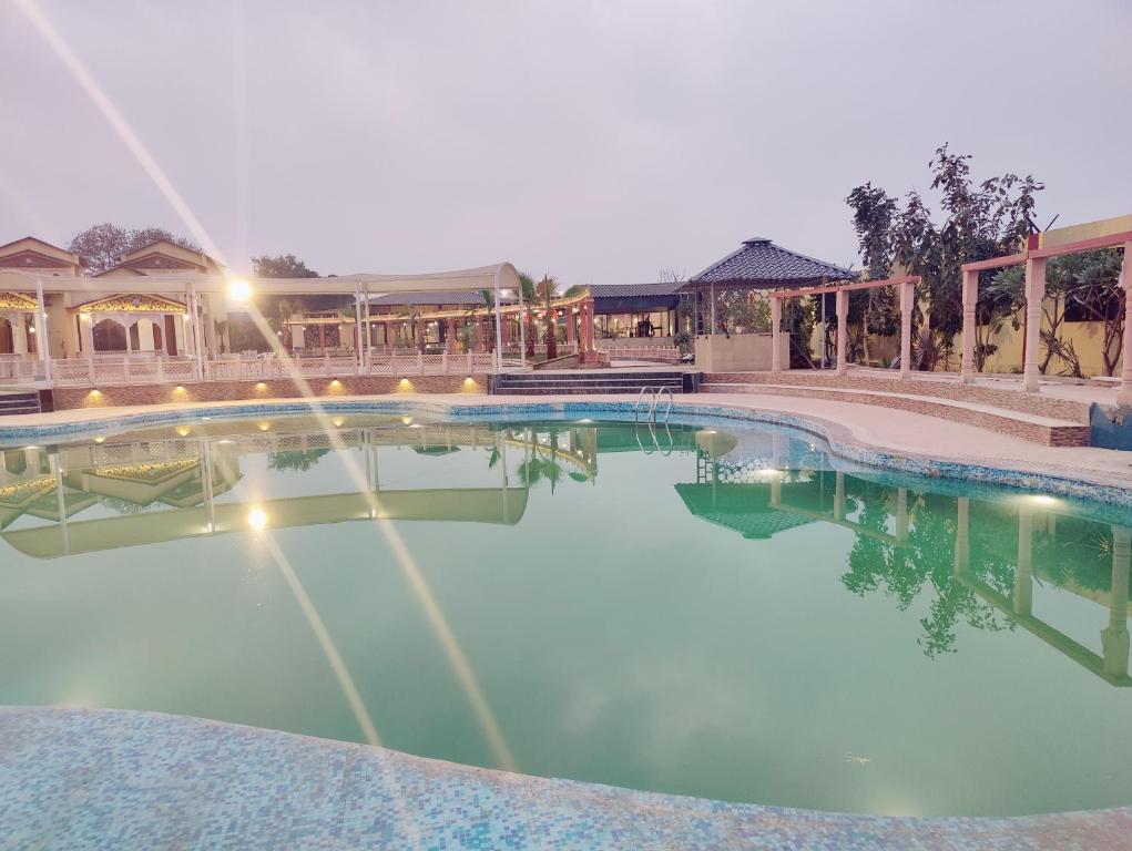 Shubhim Hotel & Resort MIDWAY TREAT MPT FRANCHISE photo