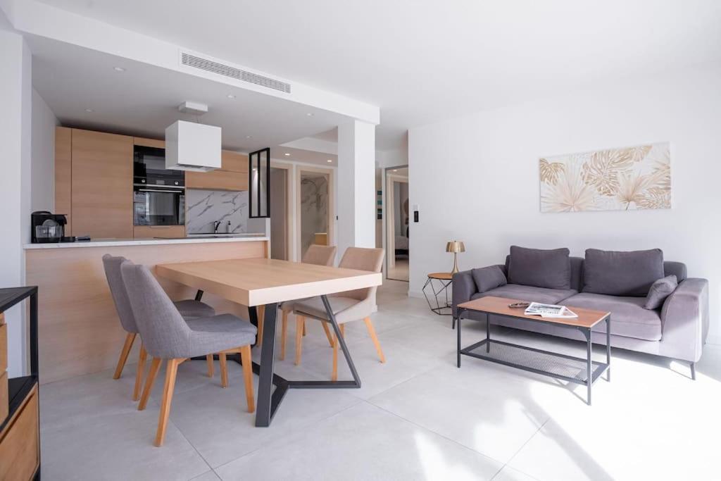 Amazing Apartment With Private Terrace & Full Air Conditioning - Walk To The Beach, La Croisette! - Latour Maubourg 18 by Halldis - 1