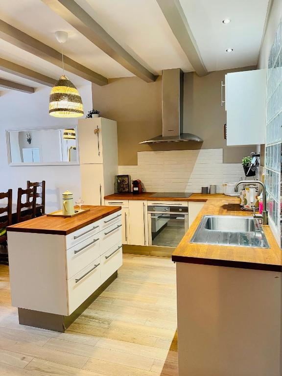 Maison Gabriel - Logement charmant au cœur de la Cité Médiévale - T3 75m2 - 5