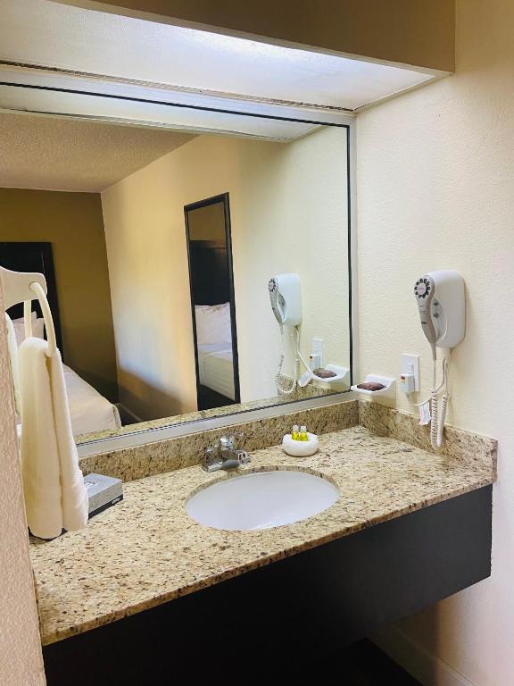 Hotel America photo