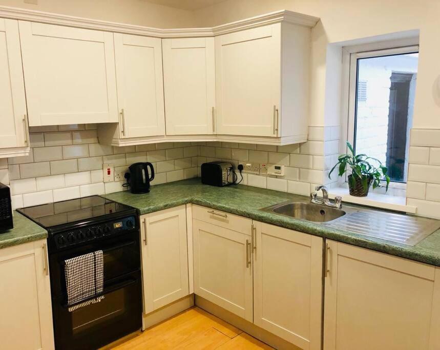 Cosy House, Lisburn Road photo 3