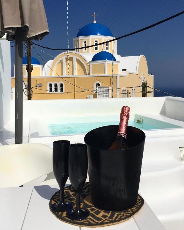Eternity Suites Santorini photo