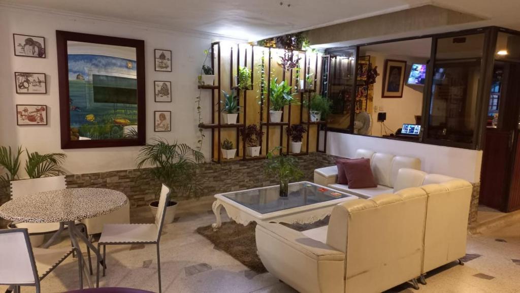 HOSTAL PARMA - 2