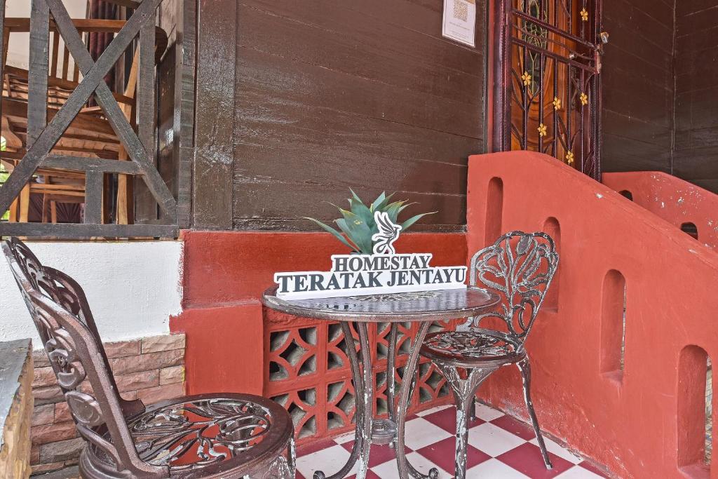 OYO Home 90332 Jentayu Homestay Pontian photo