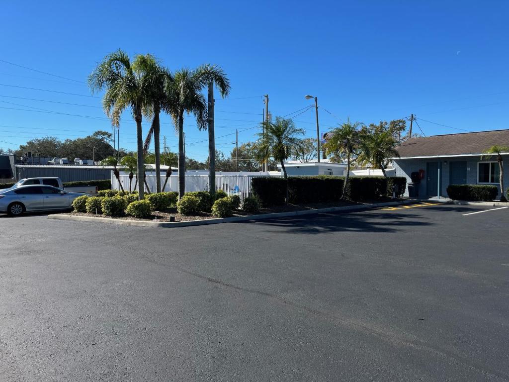 Brandon Motor Lodge photo