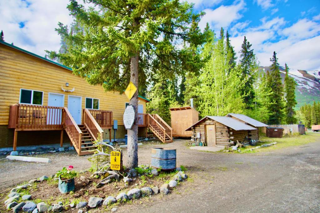 Carlo Creek Cabins photo