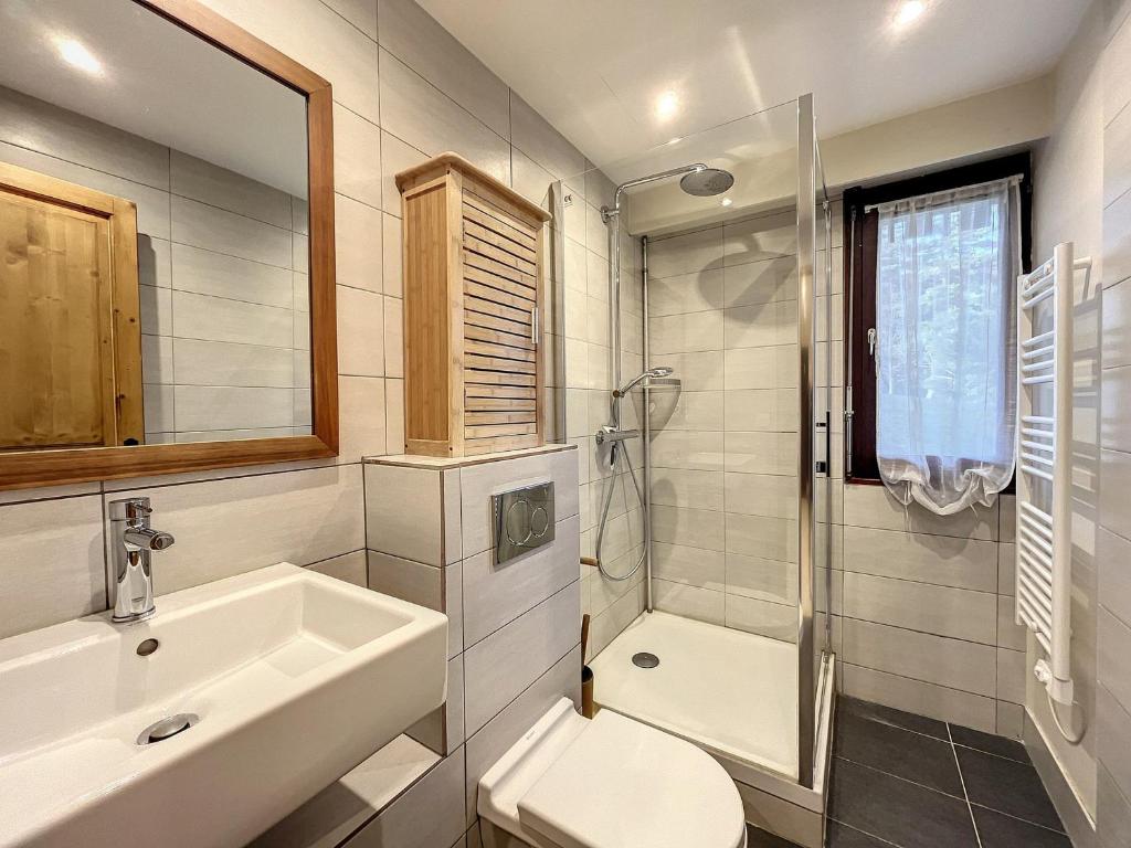 Appartement Chaleureux à Chamonix, 4 Pers, Près du Brévent avec Terrasse et Parking - FR-1-507-26 - 5