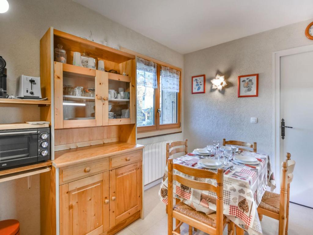 Appartement T2 idéalement situé entre les télécabines Mont Chéry et Chavannes, au cœur des Gets - FR-1-685-49 - 4