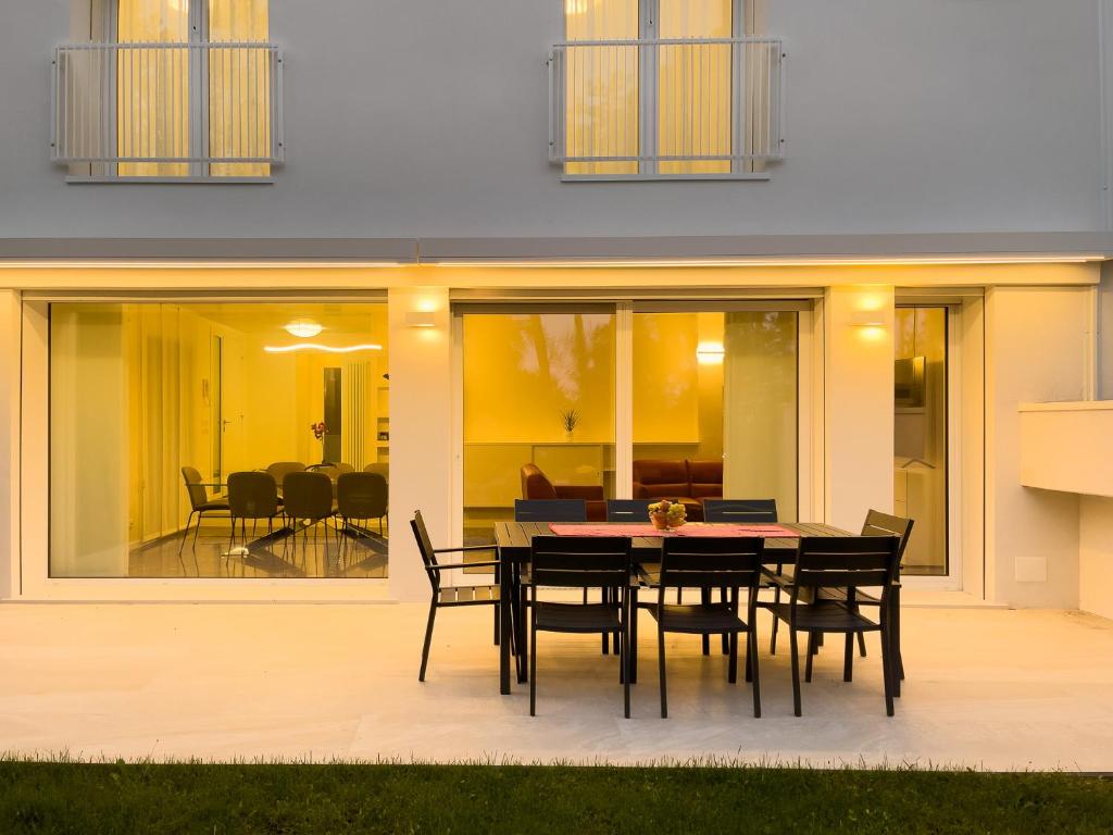 Esclusiva Villa Frontemare in Tana della Volpe 2 - 2