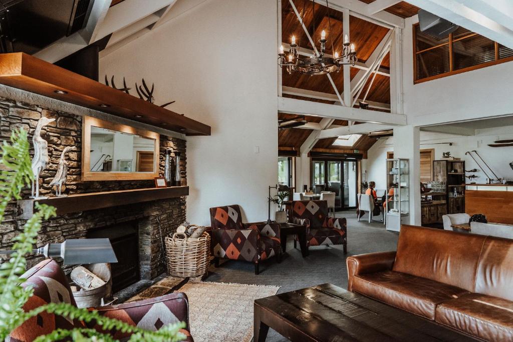 Restaurant, Edgewater Hotel in Wanaka