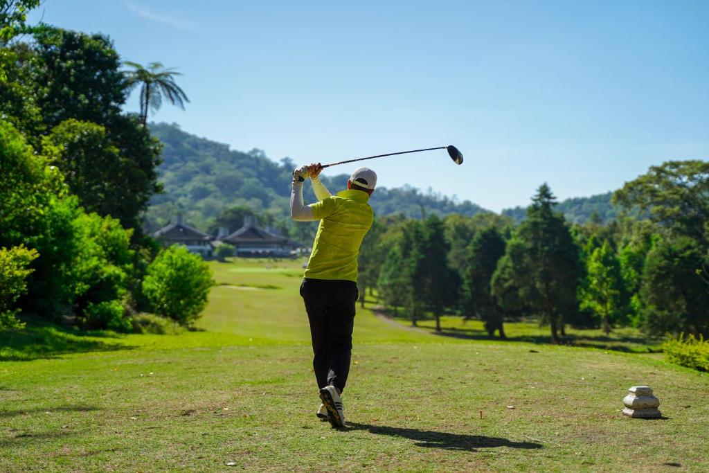 Golf course [on-site]