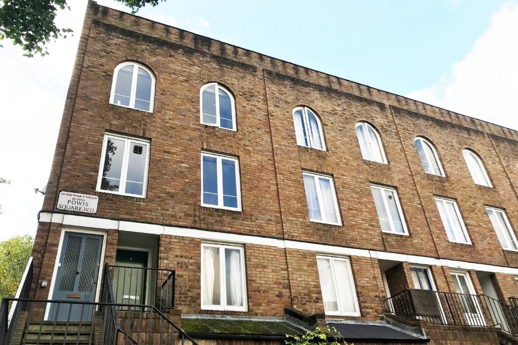 Notting Hill 2-bedroom maisonette with terrace close to Portobello rd photo