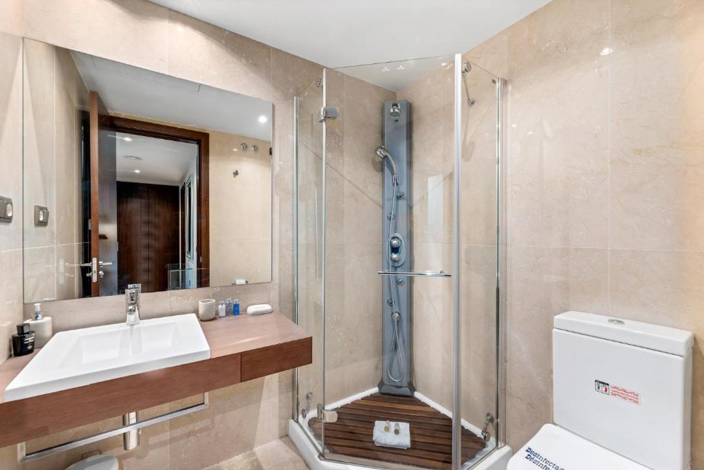Modern & Peaceful 2BR APT w/Parking - Medina Banus - 4