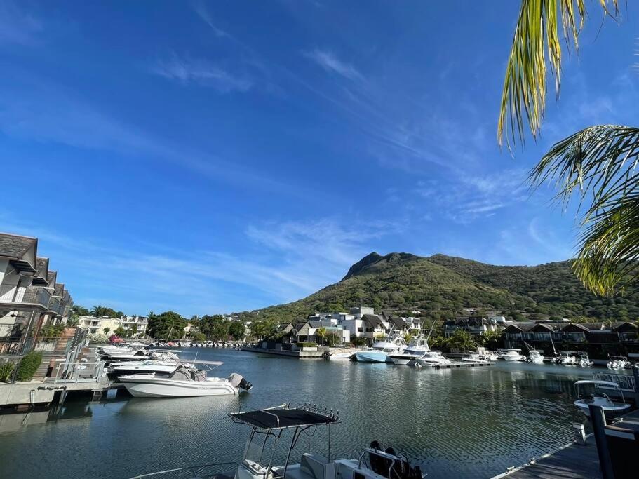 Wozamoya, Riviere Noire