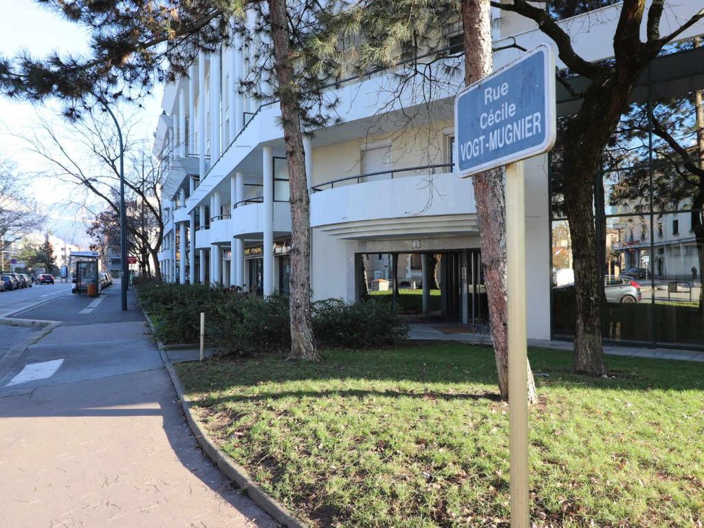 Calme et Confort à Annecy avec Terrasse et Parking - FR-1-432-73 - 4