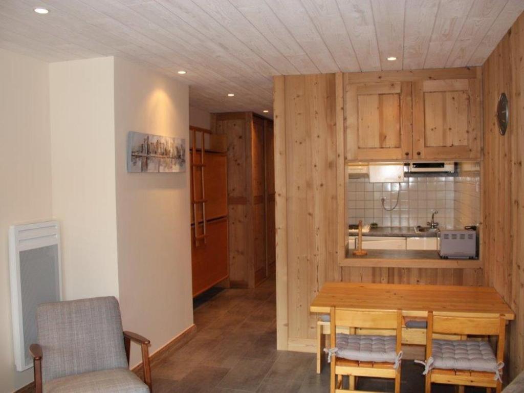 Confort 2 pièces pied des pistes avec balcon et parking à Tignes - FR-1-449-57 - 4