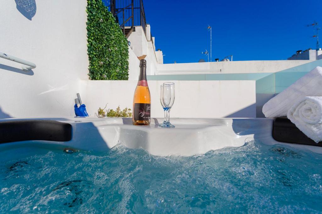 Atico & Jacuzzi CRUZ by Cadiz4Rentals, Cádiz