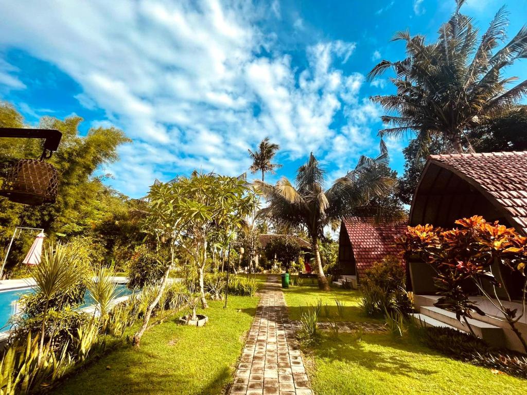 Apit Lawang Villas &#038; Resto