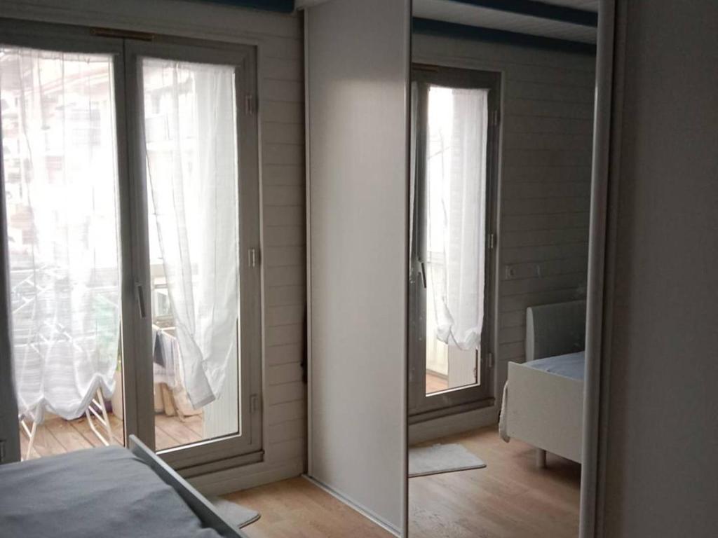 Appartement T2 avec Parking Privé et Balcon à Canet Plage - FR-1-696-21 - 4
