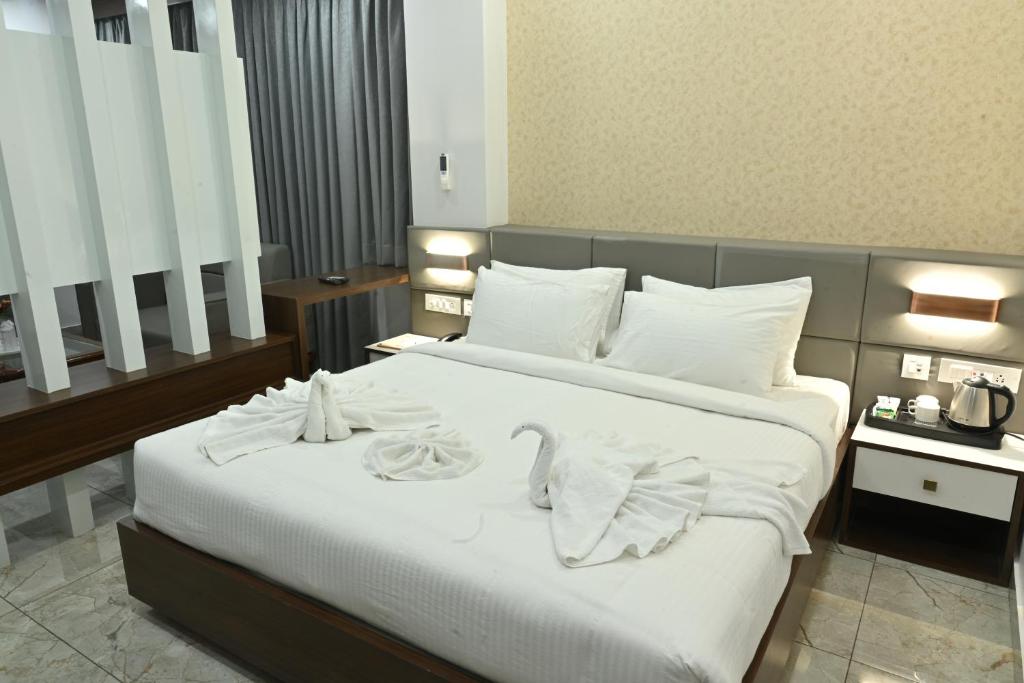 HOTEL N SQUARE — Hotel in Eluru