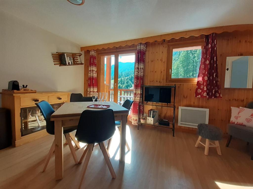 Appartement avec vue à Molines au coeur du Queyras - 1