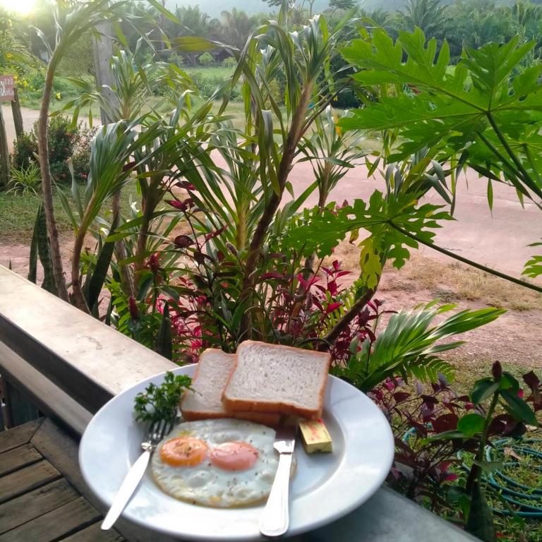 Mada Lanta Mai Keaw photo