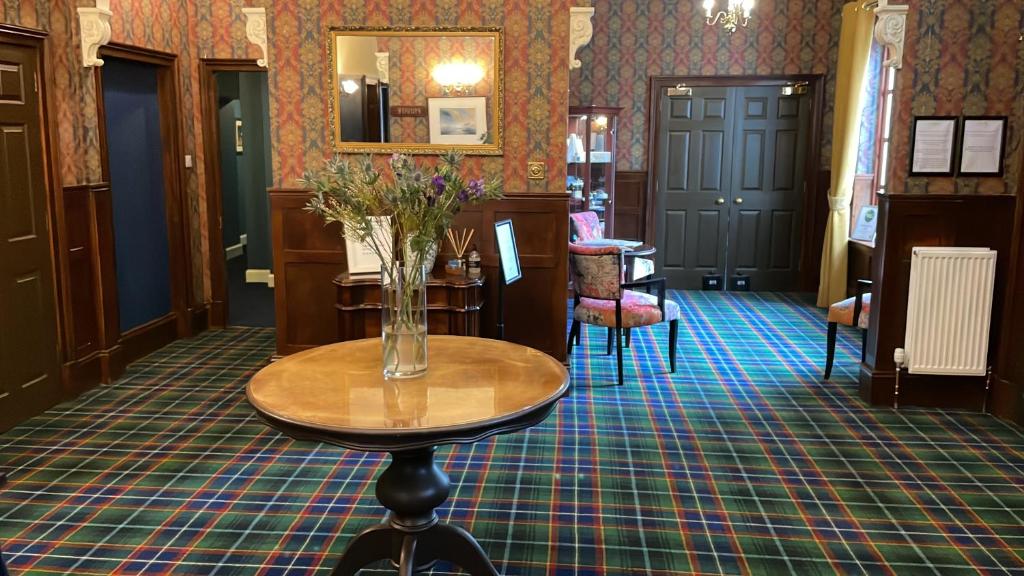 Craigdarroch Hotel photo