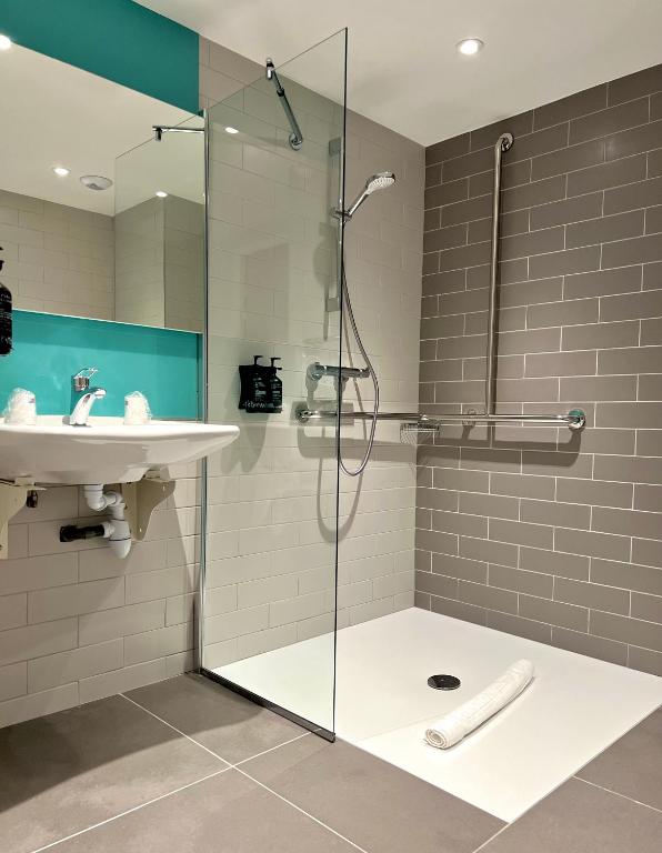 Holiday Inn Express Marne La Vallee Val D'Europe photo