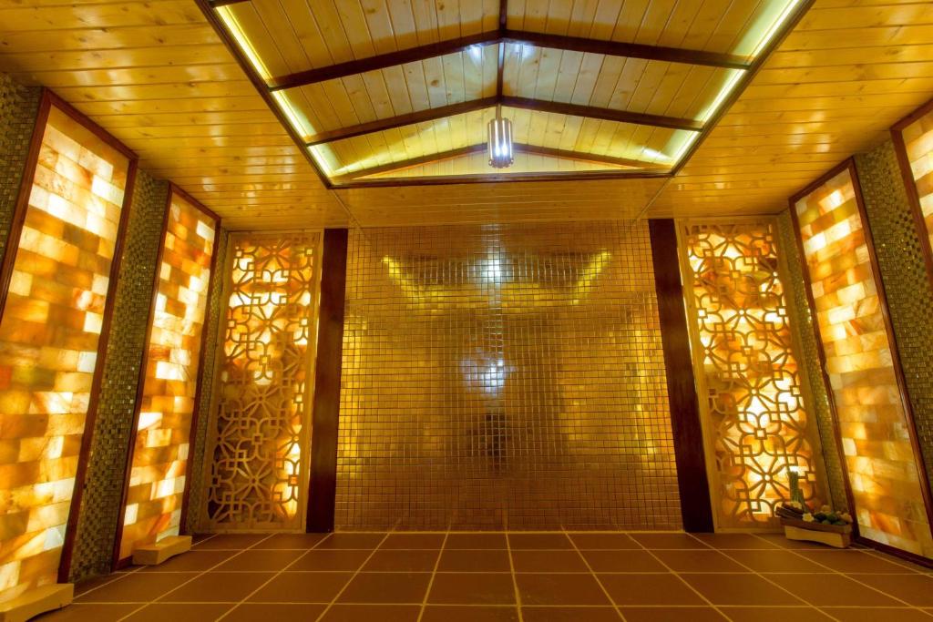 Da Nang Wyndham Danang Golden Bay Additional