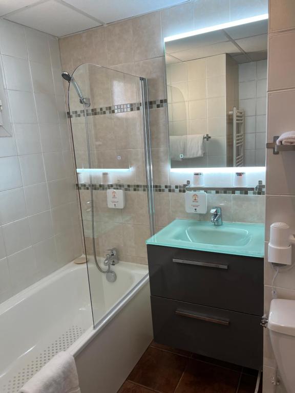 Adonis Arc Hotel Aix - 4