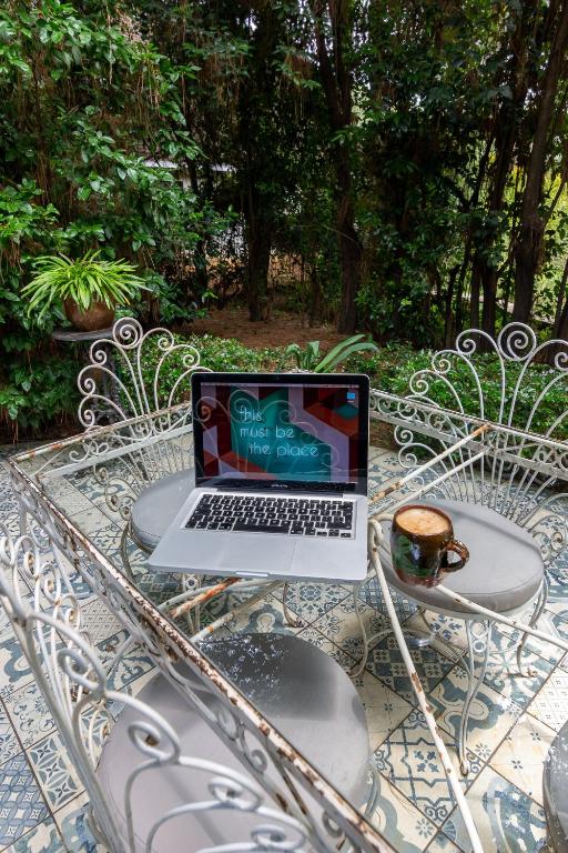 Festina Lente Guesthouse photo
